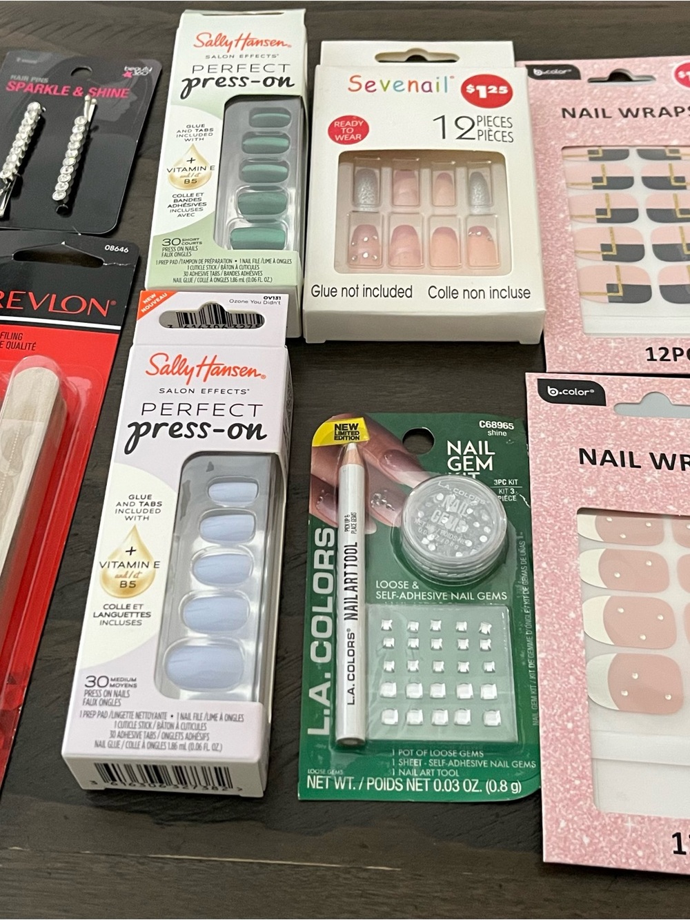 L.A. Colors Nail Gem Kit with Silver and Clear Nail Gems